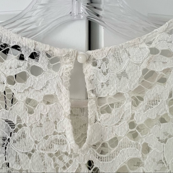 Alexis Dress Pania Pleated Lace Dress Size Small only worn one time - Picture 7 of 7